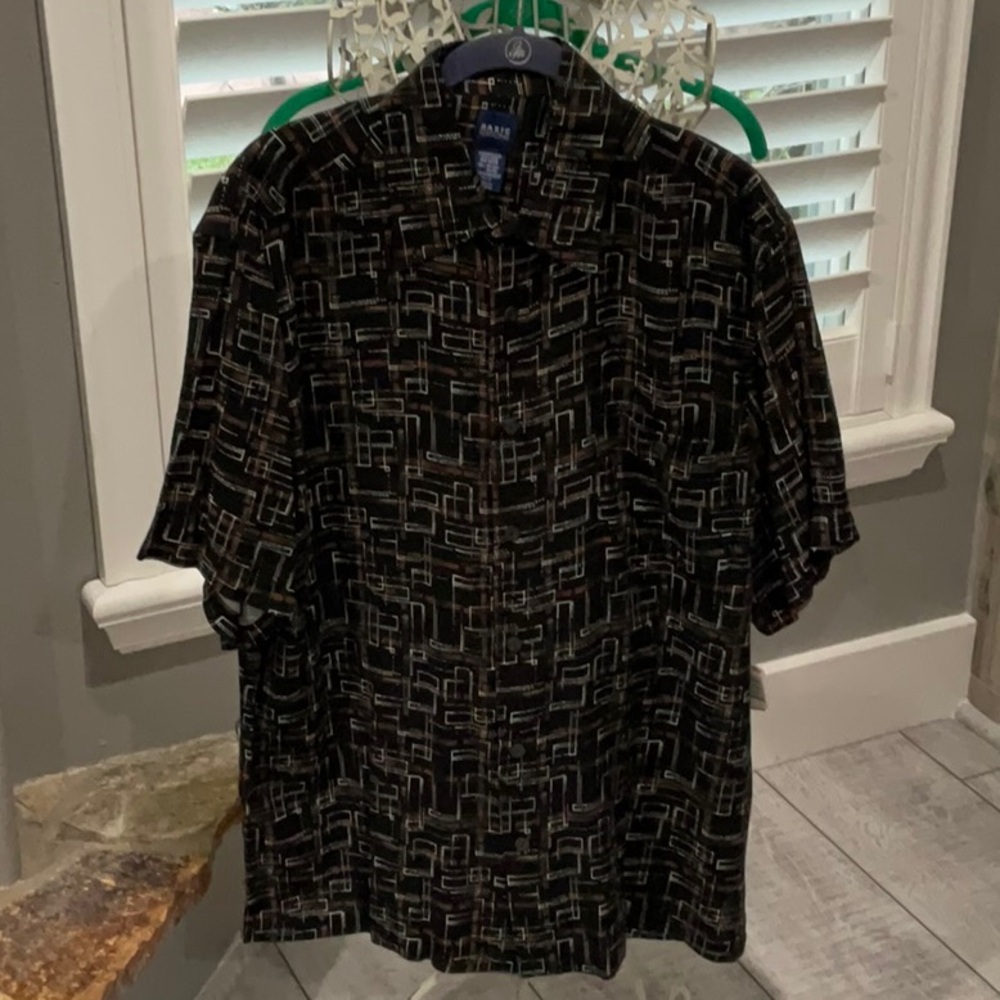 NWT MENS BASIC EDITIONS SHIRT